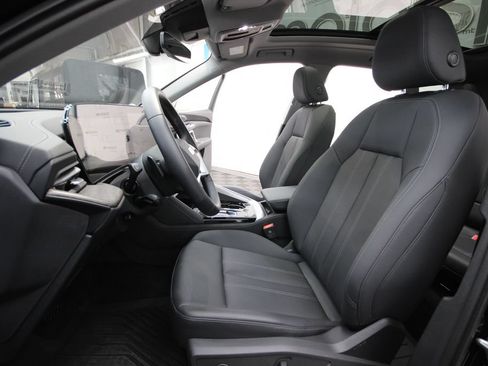 Used 2025 Audi Q5 Premium w/ Convenience Package AWD/4WD image 13