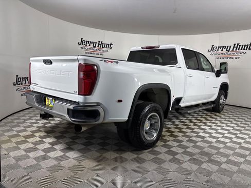 Used 2024 Chevrolet Silverado 3500 LT image 4