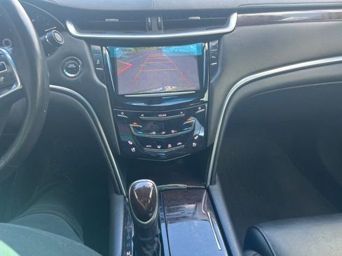 Used 2015 Cadillac XTS Luxury image 9