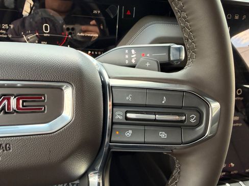 New 2026 GMC Yukon Elevation image 31