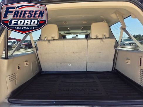 Used 2017 Lincoln Navigator L Select AWD/4WD image 28