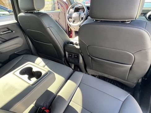 Used 2024 Chevrolet Colorado ZR2 w/ ZR2 Convenience Package III image 28