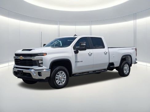 Used 2025 Chevrolet Silverado 3500 LT w/ Safety Package AWD/4WD image 1