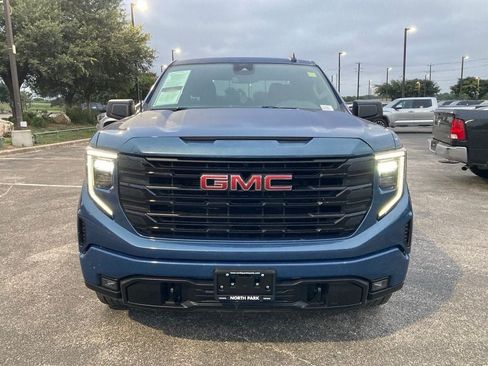 Used 2026 GMC Sierra 1500 Elevation AWD/4WD image 2