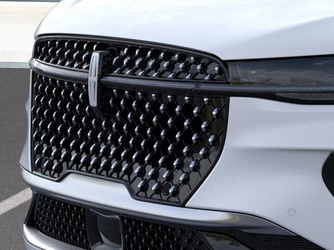 New 2026 Lincoln Nautilus Reserve image 17