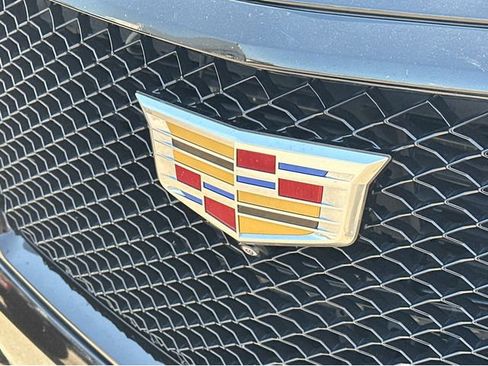 Used 2021 Cadillac Escalade ESV Sport w/ Driver Assist Tech Package AWD/4WD image 38