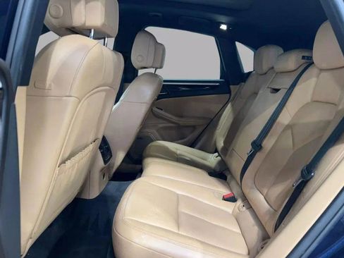 Used 2016 Porsche Macan S image 5
