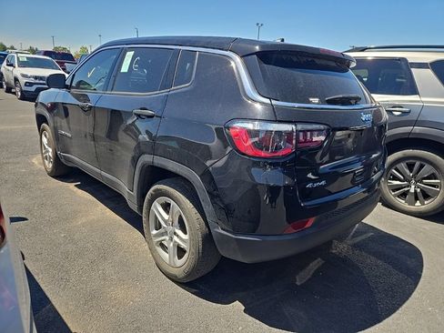 Used 2023 Jeep Compass Sport AWD/4WD image 4