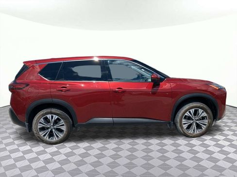 Used 2021 Nissan Rogue SV FWD image 2