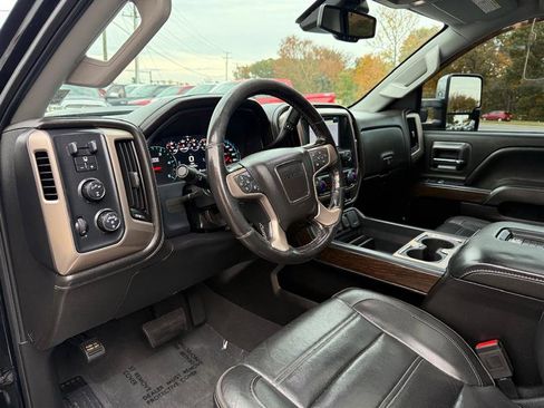 Used 2019 GMC Sierra 2500 Denali image 27