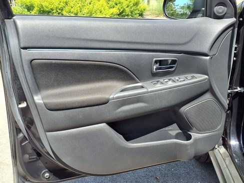 Used 2021 Mitsubishi Outlander Sport ES FWD image 22