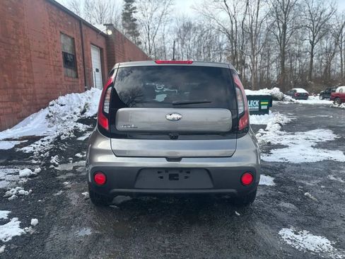 Used 2017 Kia Soul w/ Convenience Package image 5