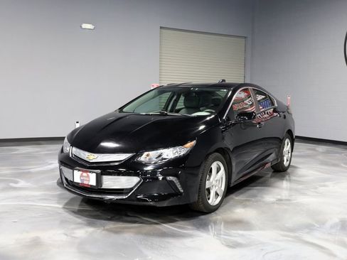 Used 2016 Chevrolet Volt LT w/ Comfort Package FWD image 3