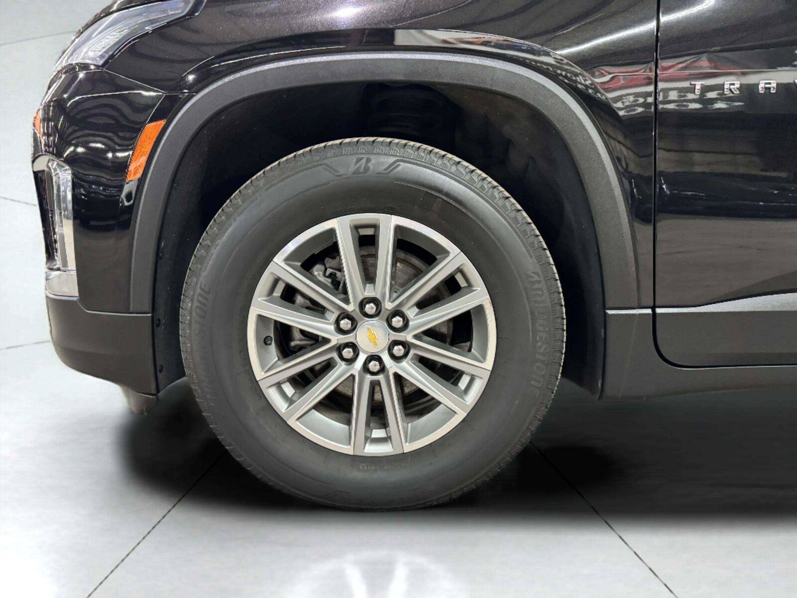 Used 2023 Chevrolet Traverse LT AWD/4WD image 60