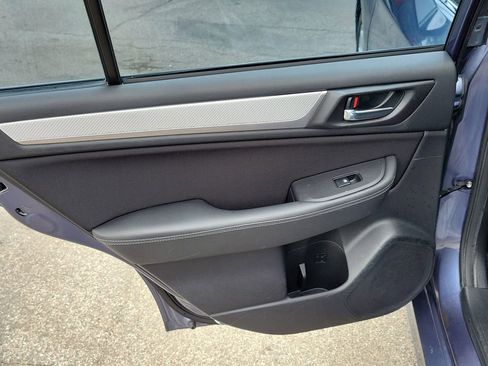 Used 2015 Subaru Legacy 2.5i Premium image 9