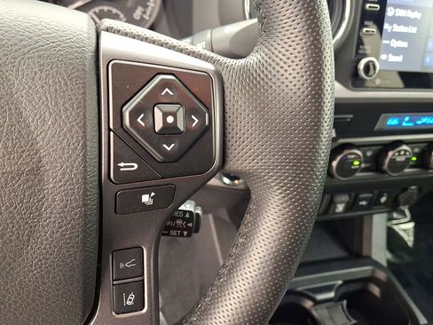 Used 2023 Toyota Tacoma TRD Off-Road AWD/4WD image 18