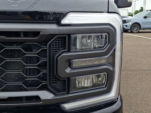 Certified 2023 Ford F250 Lariat w/ Lariat Ultimate Package AWD/4WD image 9
