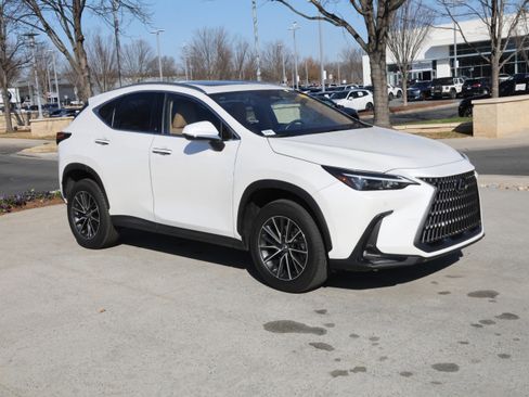 Used 2024 Lexus NX 350 AWD image 2