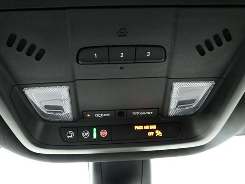 Used 2023 Buick Enclave Essence w/ Sport Touring Edition AWD/4WD image 38
