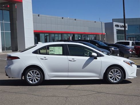 New 2026 Toyota Corolla XLE image 5