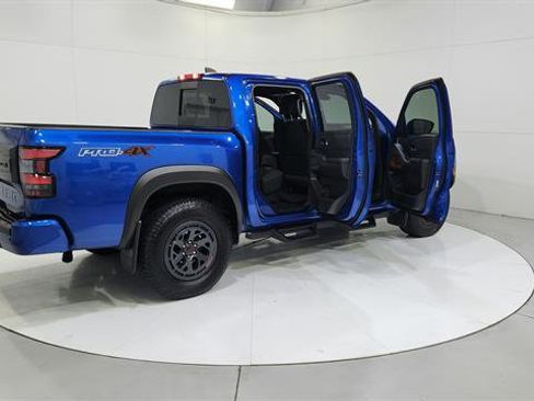 Certified 2025 Nissan Frontier PRO-4X image 12