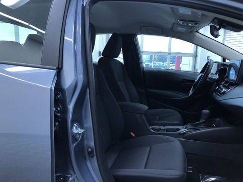 Used 2025 Toyota Corolla LE image 22