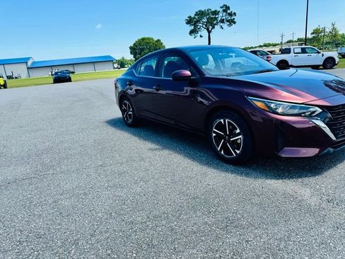 Used 2024 Nissan Sentra SV FWD image 8