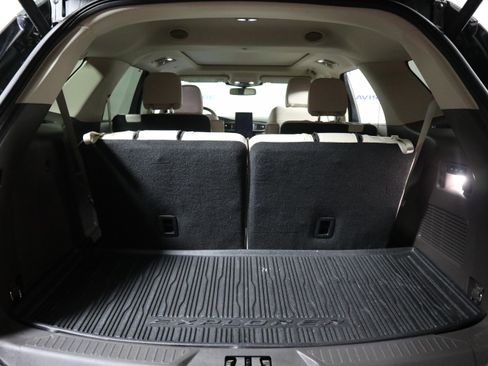 Used 2022 Ford Explorer Platinum w/ Technology Package image 9