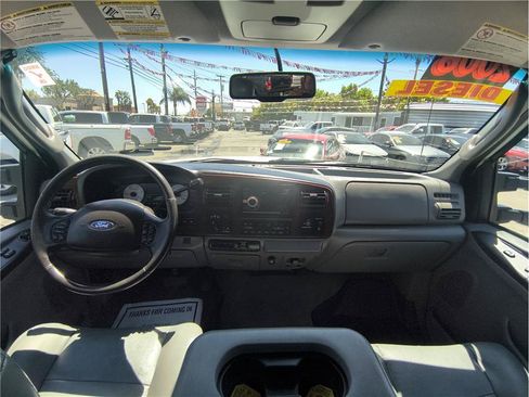 Used 2006 Ford F250 Lariat AWD/4WD image 6