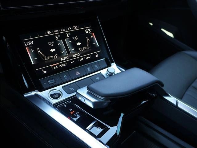 Used 2024 Audi Q8 e-tron Premium AWD/4WD image 20
