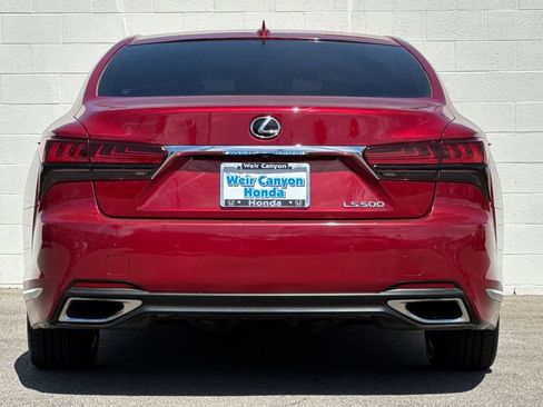 Used 2022 Lexus LS 500 w/ Interior Upgrade Package RWD image 8