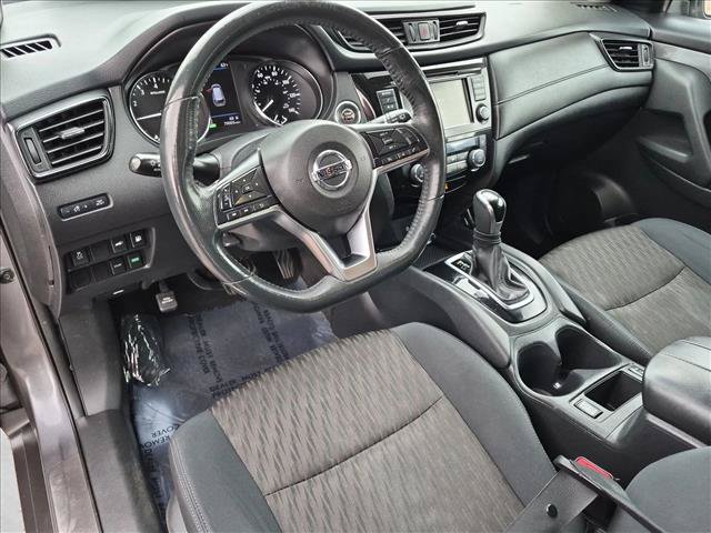 Used 2018 Nissan Rogue SV FWD image 15