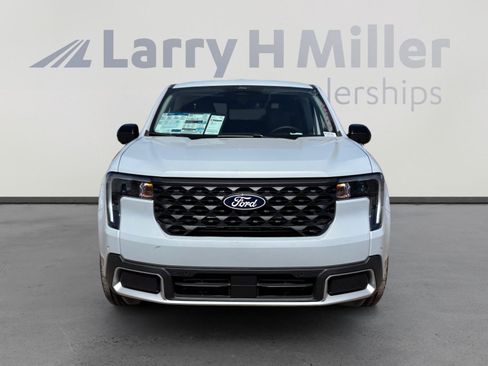 New 2026 Ford Maverick Lariat image 8