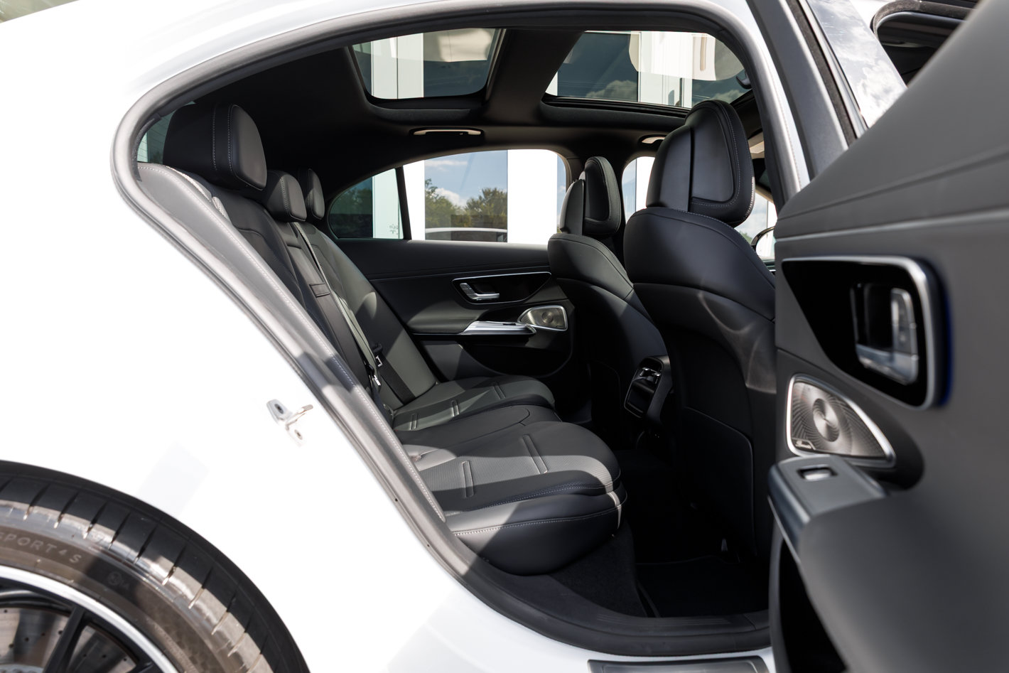 Used 2026 Mercedes-Benz E 53 AMG e 4MATIC Sedan image 37