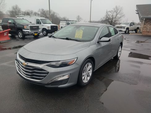 Used 2024 Chevrolet Malibu LT FWD image 5