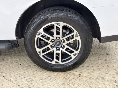 Certified 2025 Ford Expedition Active AWD/4WD image 11