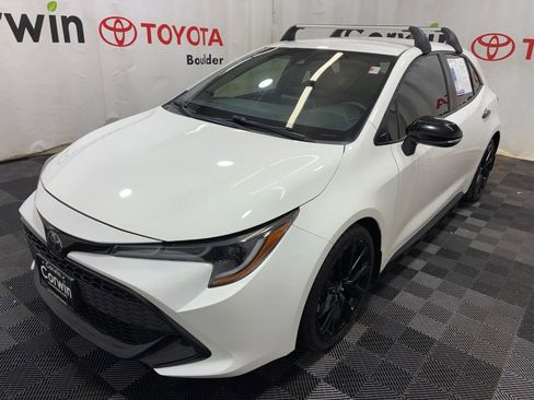 Used 2021 Toyota Corolla SE FWD image 3