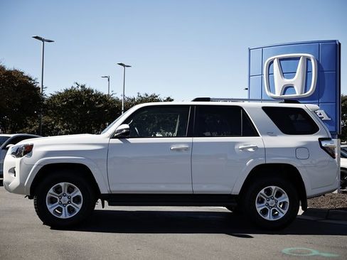 Used 2024 Toyota 4Runner SR5 Premium image 3