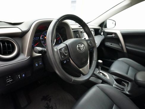 Used 2013 Toyota RAV4 Limited image 8
