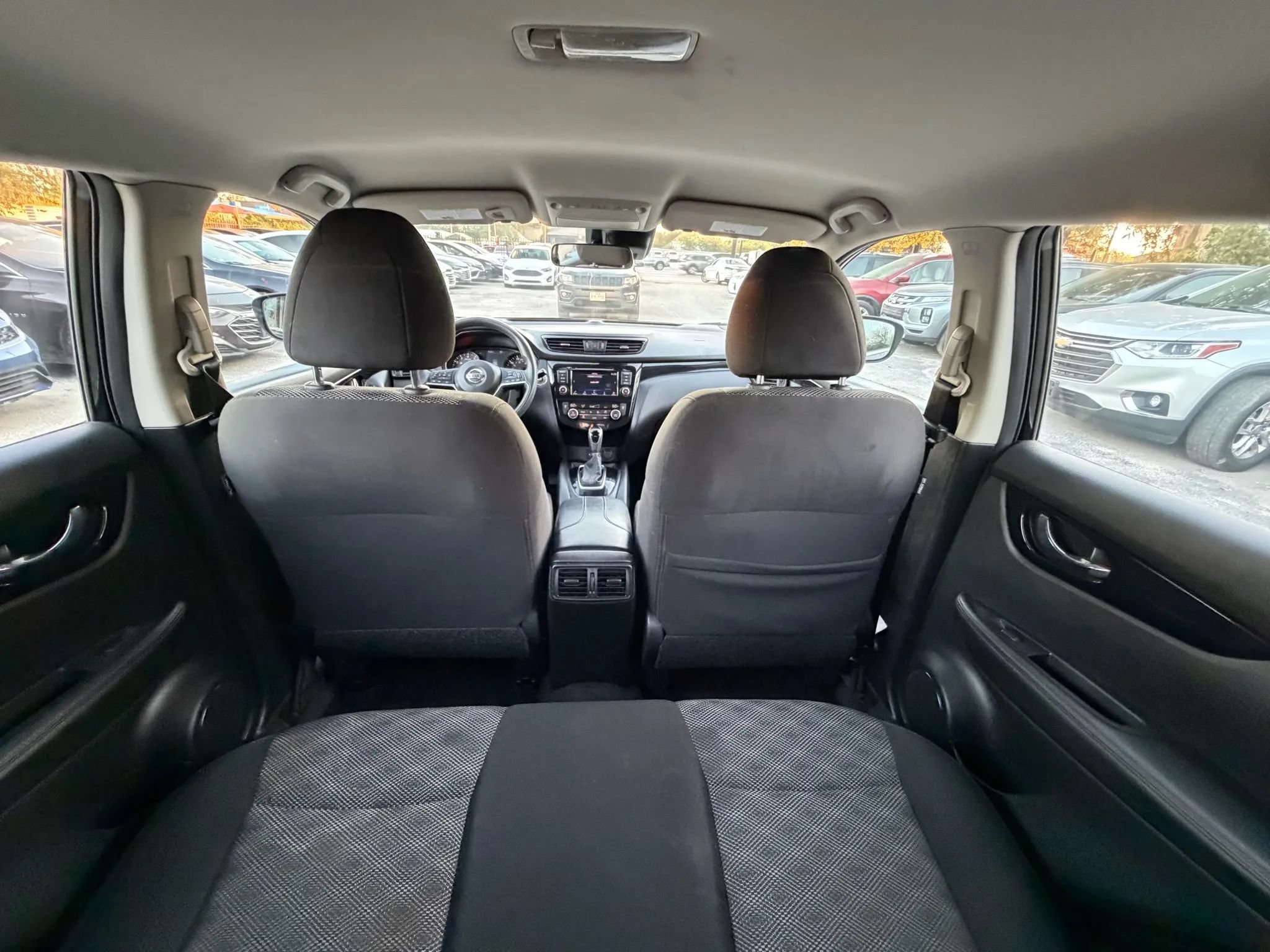 Used 2019 Nissan Rogue Sport SV FWD image 11