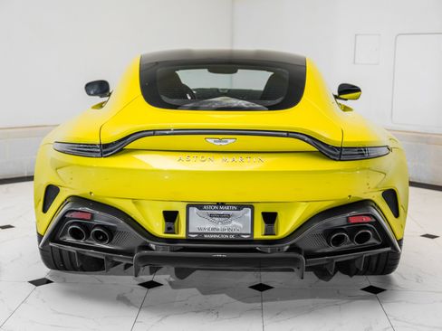 Used 2025 Aston Martin V8 Vantage Coupe image 44