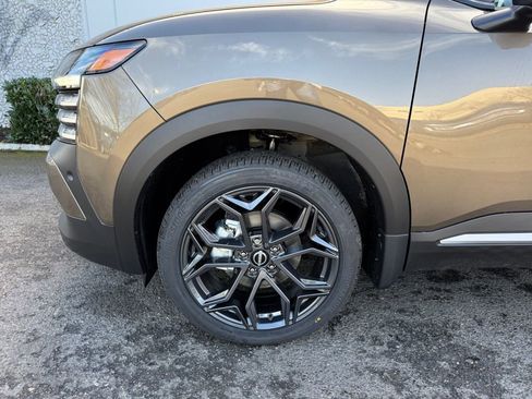 New 2026 Nissan Kicks SR w/ SR Premium Package image 13