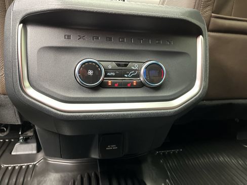 Used 2026 Ford Expedition Max King Ranch AWD/4WD image 14