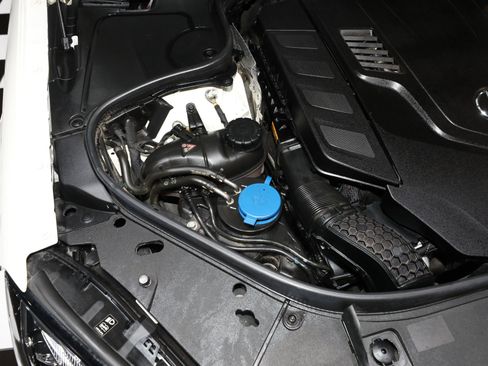 Used 2019 Mercedes-Benz S 560 4MATIC Sedan image 69