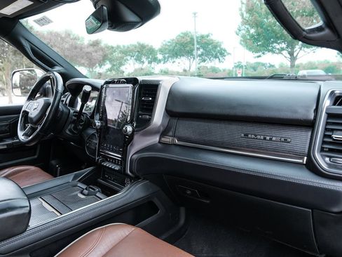 Used 2019 RAM 2500 Limited AWD/4WD image 41