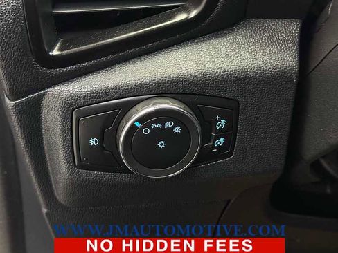 Used 2022 Ford EcoSport SE image 36