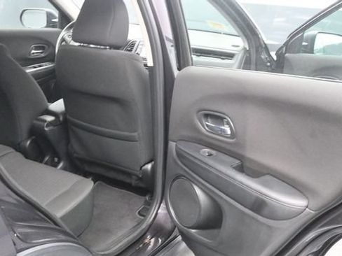 Used 2017 Honda HR-V LX image 16