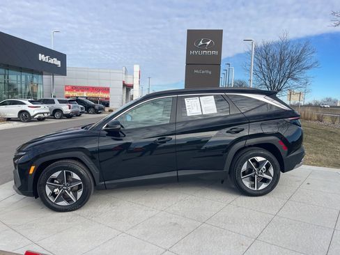 Certified 2025 Hyundai Tucson SEL image 2