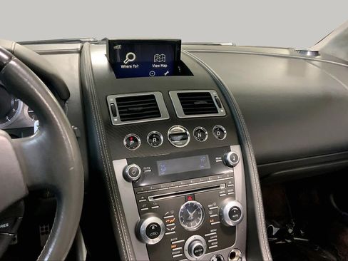 Used 2013 Aston Martin DB9 Volante RWD image 6