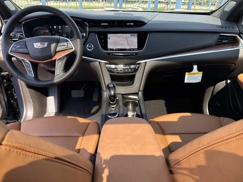 New 2026 Cadillac XT5 Premium Luxury w/ Driver Assist Package AWD/4WD image 15